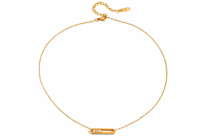 The Elara Bar Necklace