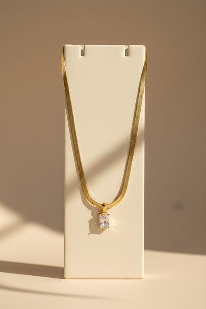 The Aria Emerald Pendant Necklace (White and Green)