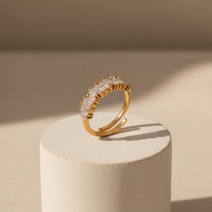 The Amora Crystal Ring (Green, Pink & White)
